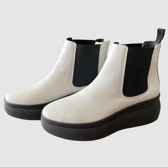 Intentionally Blank White Boots - Picture 2 of 8